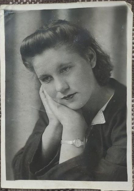 Валентина Алексеевна в молодости