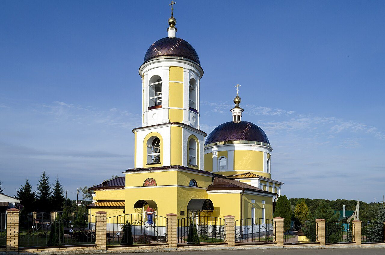 Церковь Вознесения Господня в Сатине-Русском
